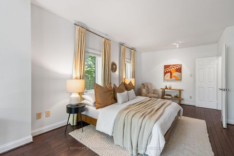 Photo 27 at 34 Belsize Drive, Mount Pleasant West, Toronto