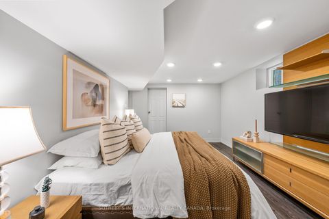 Photo 40 at 34 Belsize Drive, Mount Pleasant West, Toronto