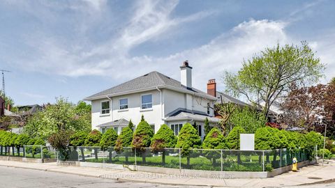 Photo 2 at 114 Rosemount Avenue, Davenport, Toronto