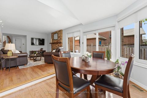 Photo 19 at 160 Fifth Avenue, East Woodbridge, Vaughan
