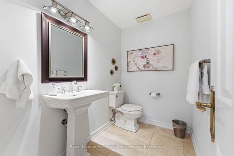 Photo 21 at 160 Fifth Avenue, East Woodbridge, Vaughan