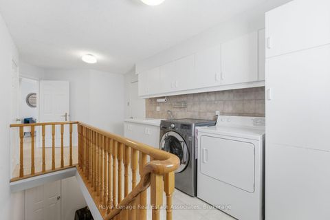 Photo 22 at 160 Fifth Avenue, East Woodbridge, Vaughan