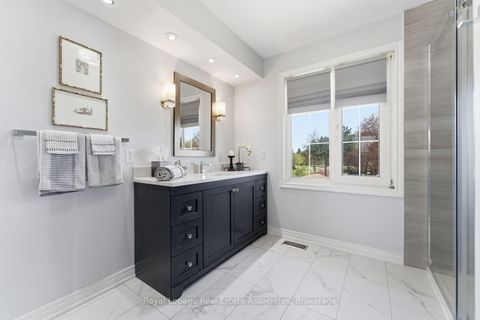 Photo 27 at 160 Fifth Avenue, East Woodbridge, Vaughan