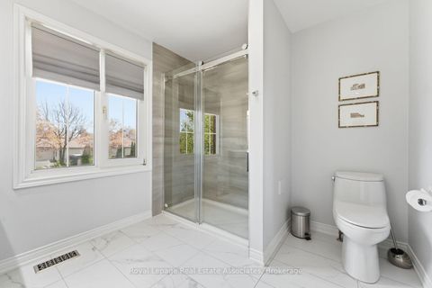Photo 28 at 160 Fifth Avenue, East Woodbridge, Vaughan