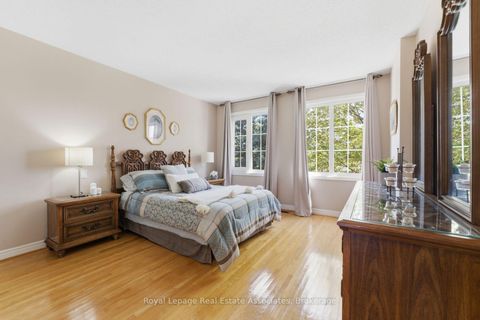 Photo 29 at 160 Fifth Avenue, East Woodbridge, Vaughan