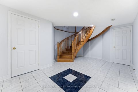 Photo 34 at 160 Fifth Avenue, East Woodbridge, Vaughan