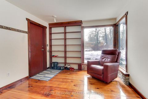 Photo 33 at 115 Valley Road, Kleinburg, Vaughan