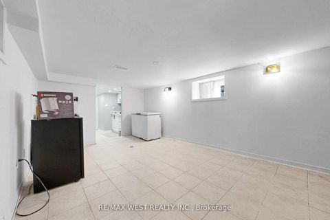 Photo 17 at 538 McRoberts Avenue, Fairbank, Toronto