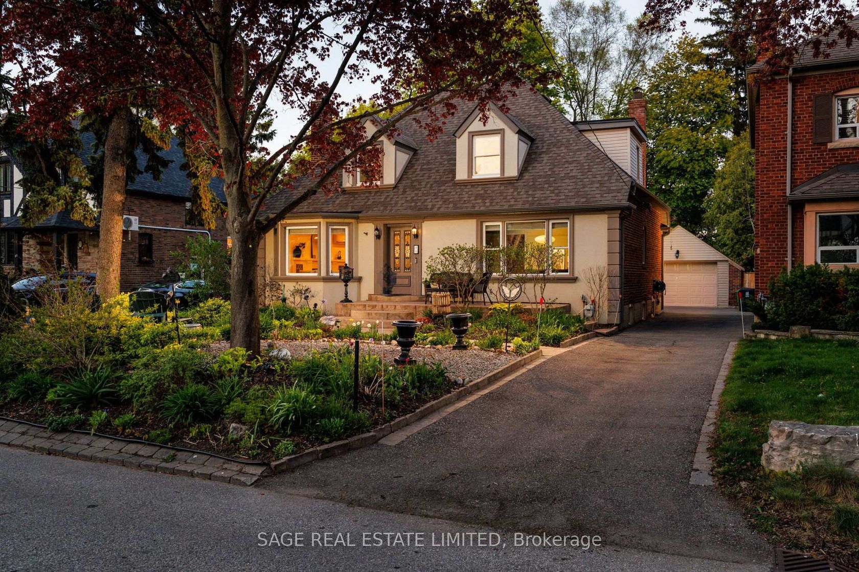 25 Cliveden Avenue, Queensway, Toronto 