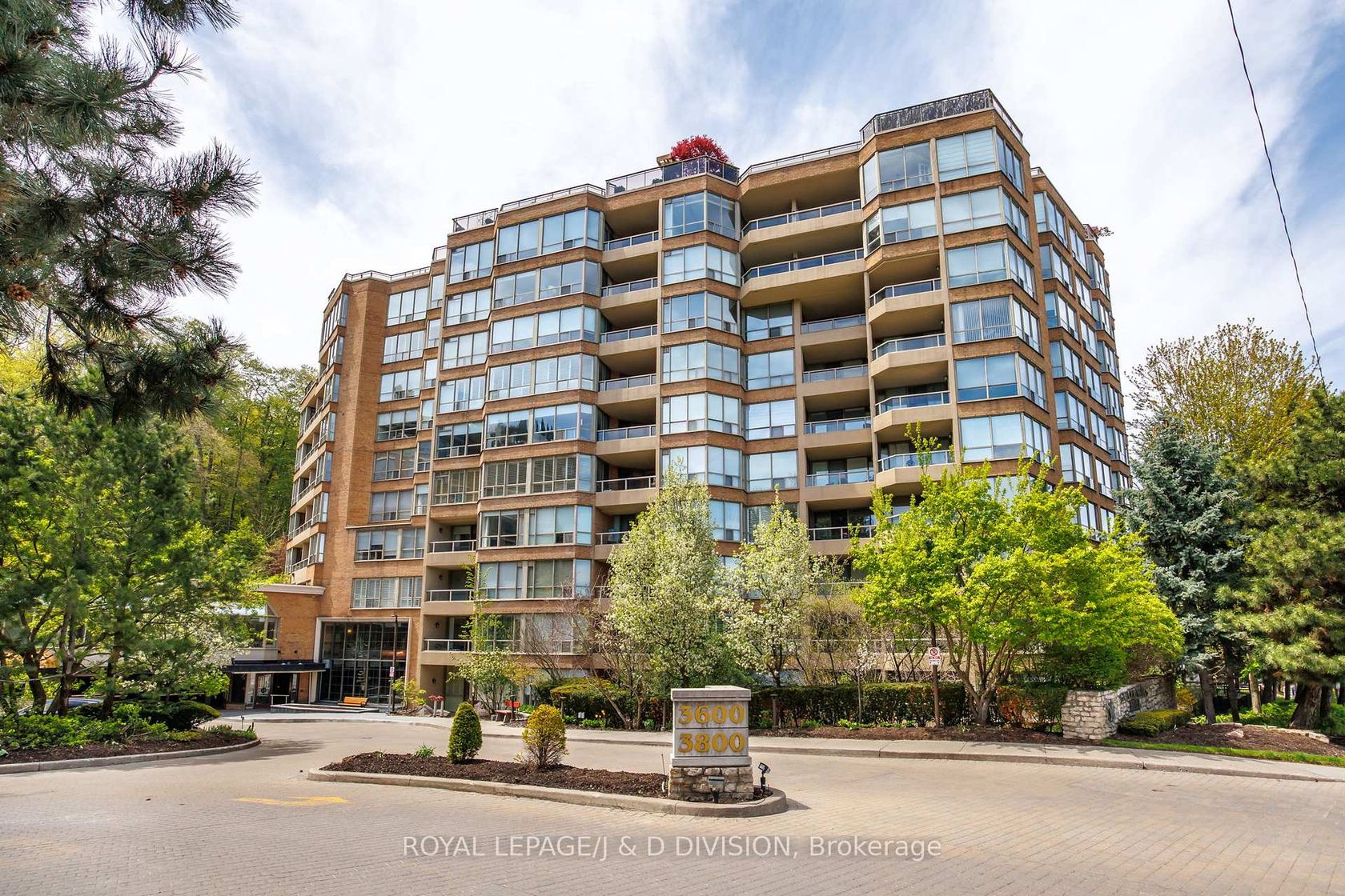 302 - 3800 Yonge Street, Nortown, Toronto 