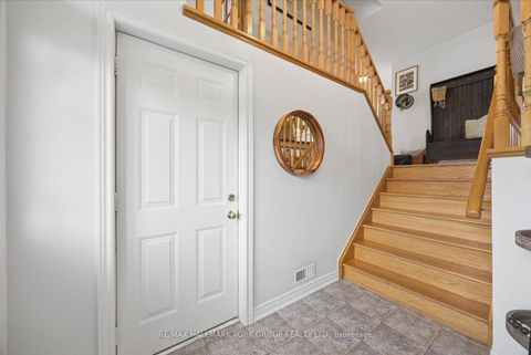 Photo 5 at 74 Wrendale Crescent, Keswick South, Georgina