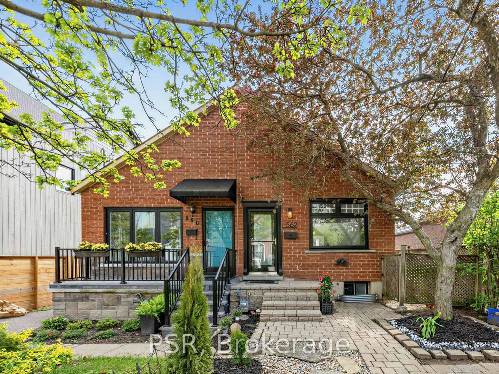562 Arlington Avenue, Cedarvale, Toronto 