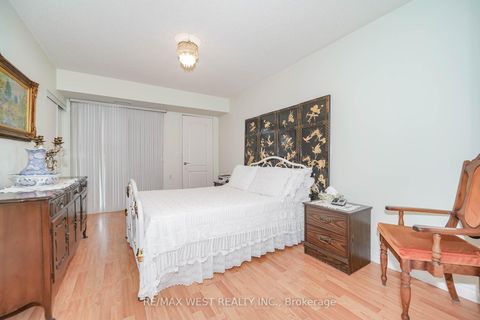 Photo 5 at 208 - 1030 Sheppard Avenue W, Bathurst Manor, Toronto