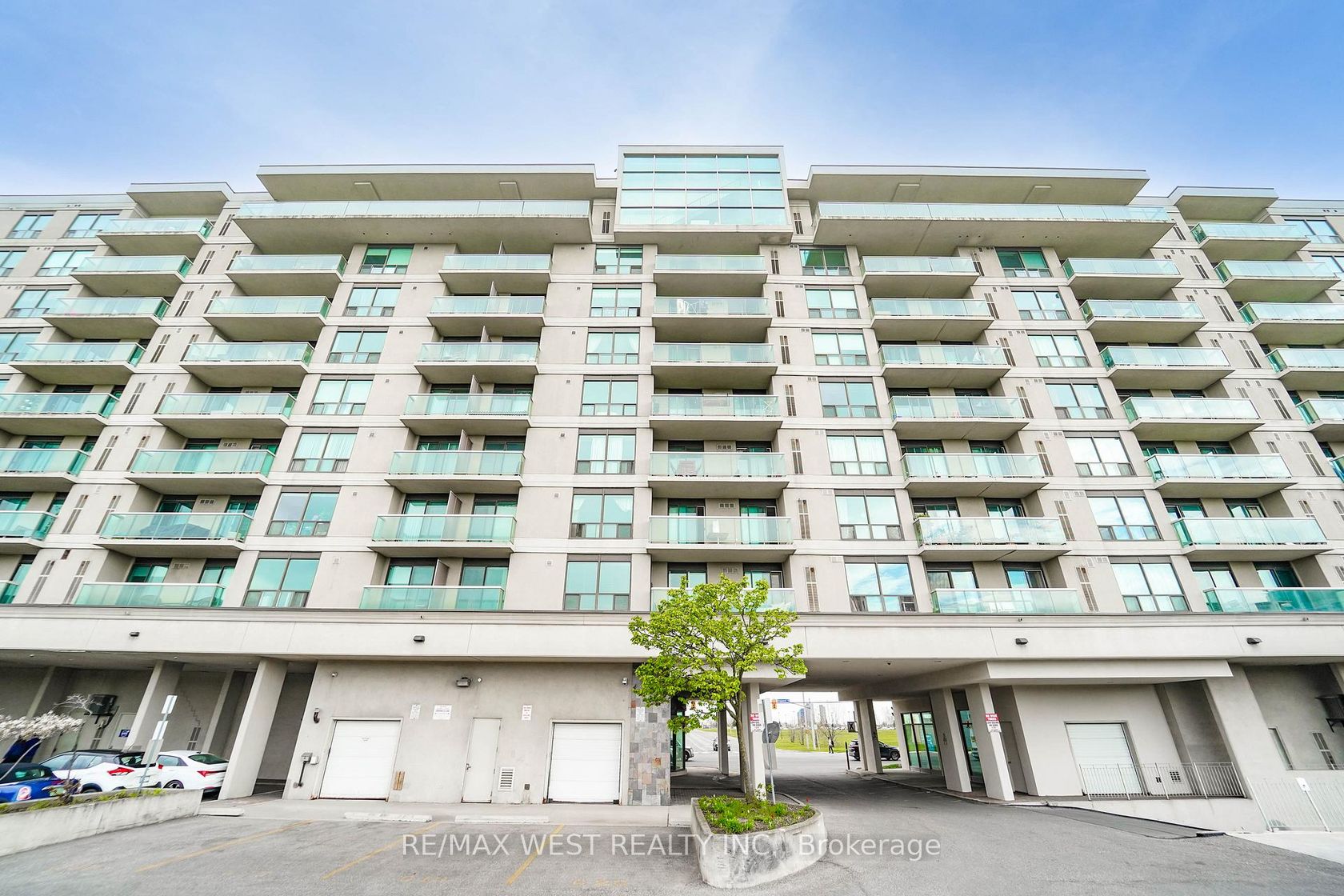 208 - 1030 Sheppard Avenue W, Bathurst Manor, Toronto photo 6