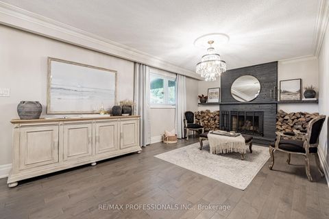 Photo 11 at 182 Gracefield Avenue, Rustic, Toronto