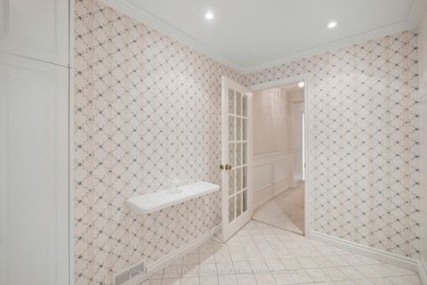 Photo 20 at 18 Swansdown Drive, Windfields, Toronto