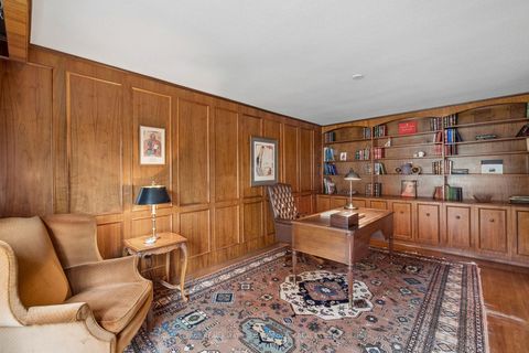 Photo 22 at 18 Swansdown Drive, Windfields, Toronto