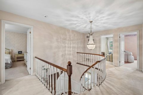 Photo 23 at 18 Swansdown Drive, Windfields, Toronto