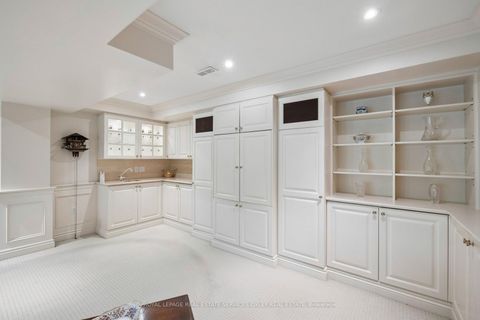 Photo 40 at 18 Swansdown Drive, Windfields, Toronto