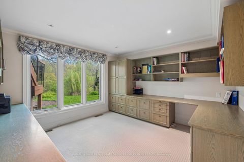 Photo 43 at 18 Swansdown Drive, Windfields, Toronto