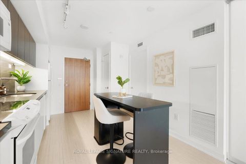 Photo 6 at 3011 - 75 Queens Wharf Road, Waterfront Communities C1, Toronto