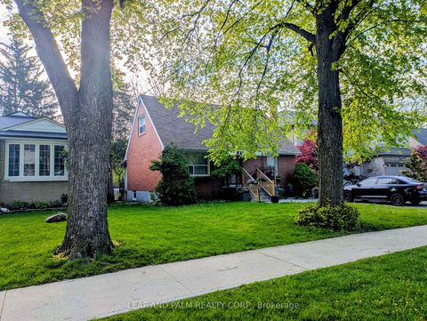 Photo 2 at 69 Shaver Avenue N, City Centre West, Toronto