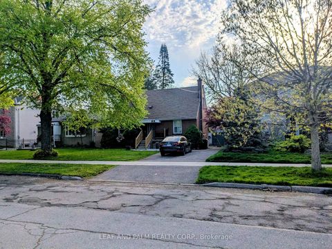 Photo 3 at 69 Shaver Avenue N, City Centre West, Toronto