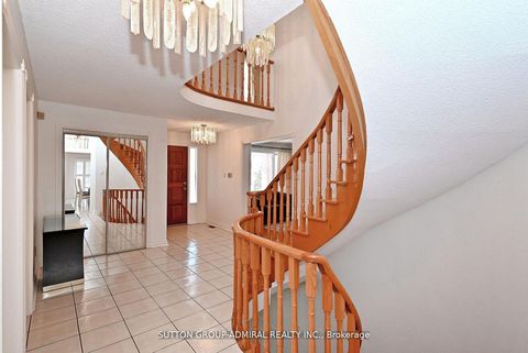 Photo 7 at 45 Royal Garden Boulevard, East Woodbridge, Vaughan