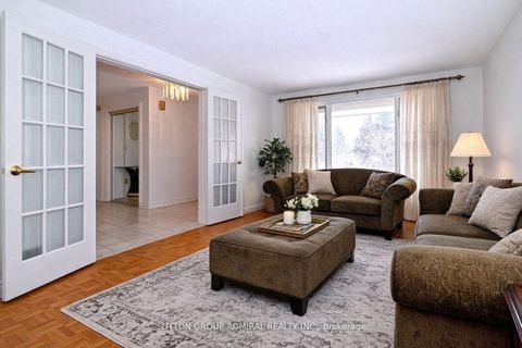 Photo 9 at 45 Royal Garden Boulevard, East Woodbridge, Vaughan