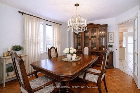 Photo 10 at 45 Royal Garden Boulevard, East Woodbridge, Vaughan
