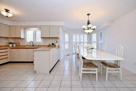 Photo 15 at 45 Royal Garden Boulevard, East Woodbridge, Vaughan