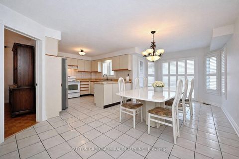 Photo 18 at 45 Royal Garden Boulevard, East Woodbridge, Vaughan