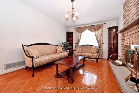 Photo 21 at 45 Royal Garden Boulevard, East Woodbridge, Vaughan