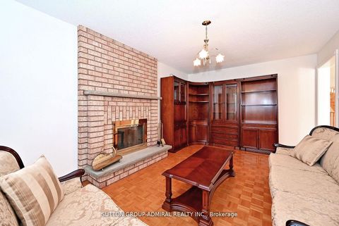 Photo 22 at 45 Royal Garden Boulevard, East Woodbridge, Vaughan