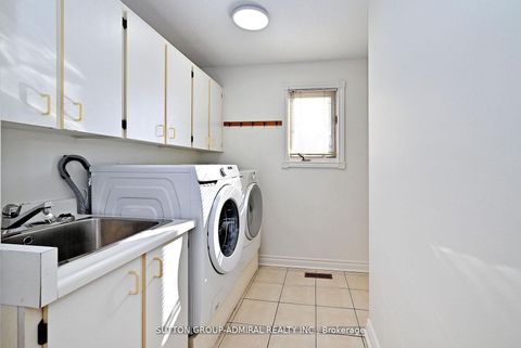 Photo 24 at 45 Royal Garden Boulevard, East Woodbridge, Vaughan