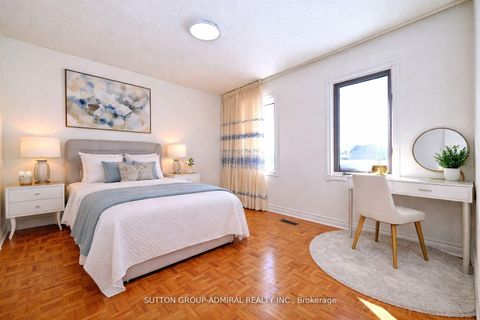 Photo 35 at 45 Royal Garden Boulevard, East Woodbridge, Vaughan