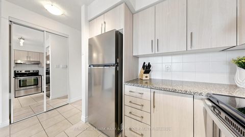 Photo 15 at 1122 - 35 Hollywood Avenue, Willowdale East, Toronto