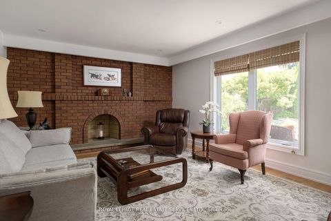 Photo 17 at 15 Westroyal Road, The Westway, Toronto