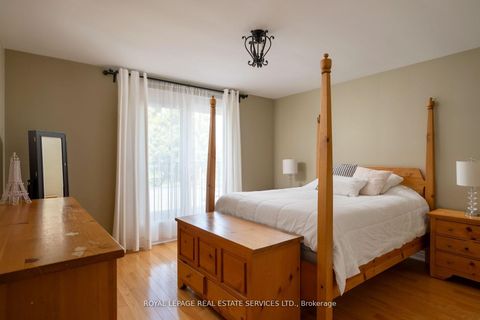 Photo 27 at 15 Westroyal Road, The Westway, Toronto