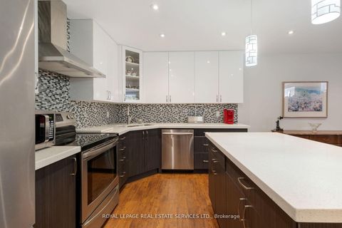 Photo 33 at 15 Westroyal Road, The Westway, Toronto