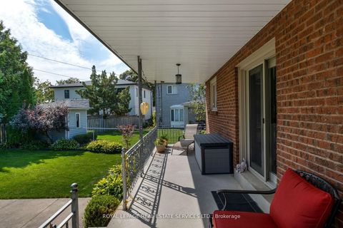 Photo 42 at 15 Westroyal Road, The Westway, Toronto