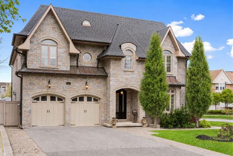Photo 1 at 2 Braecrest Avenue, Humber Heights, Toronto