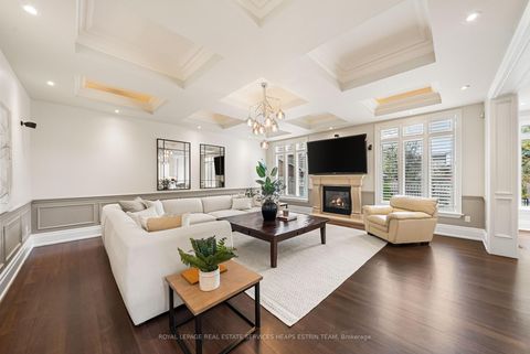 Photo 9 at 2 Braecrest Avenue, Humber Heights, Toronto