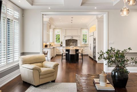 Photo 10 at 2 Braecrest Avenue, Humber Heights, Toronto