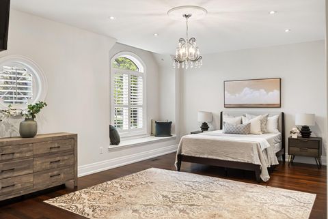 Photo 33 at 2 Braecrest Avenue, Humber Heights, Toronto