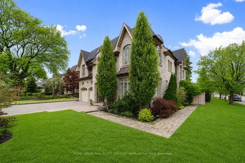 Photo 47 at 2 Braecrest Avenue, Humber Heights, Toronto