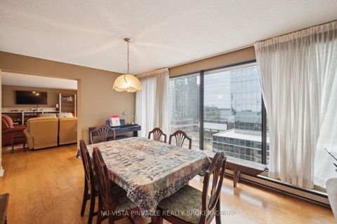 Photo 18 at 1418 - 55 Harbour Square, Waterfront Communities C1, Toronto