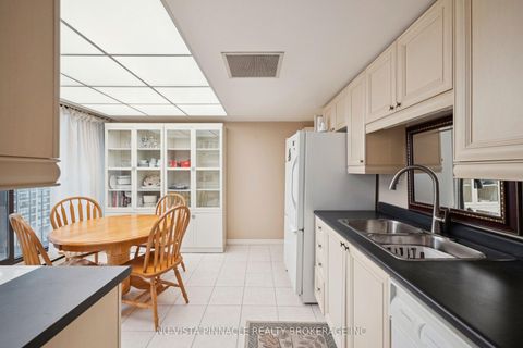Photo 20 at 1418 - 55 Harbour Square, Waterfront Communities C1, Toronto