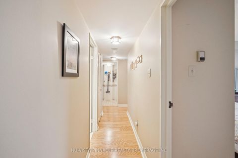 Photo 25 at 1418 - 55 Harbour Square, Waterfront Communities C1, Toronto