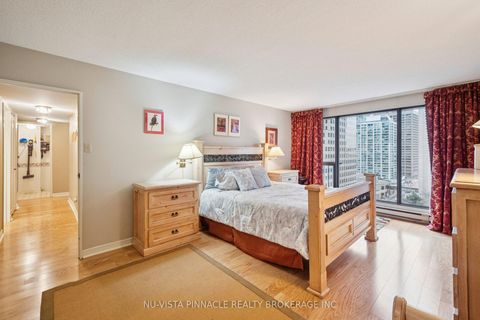 Photo 27 at 1418 - 55 Harbour Square, Waterfront Communities C1, Toronto